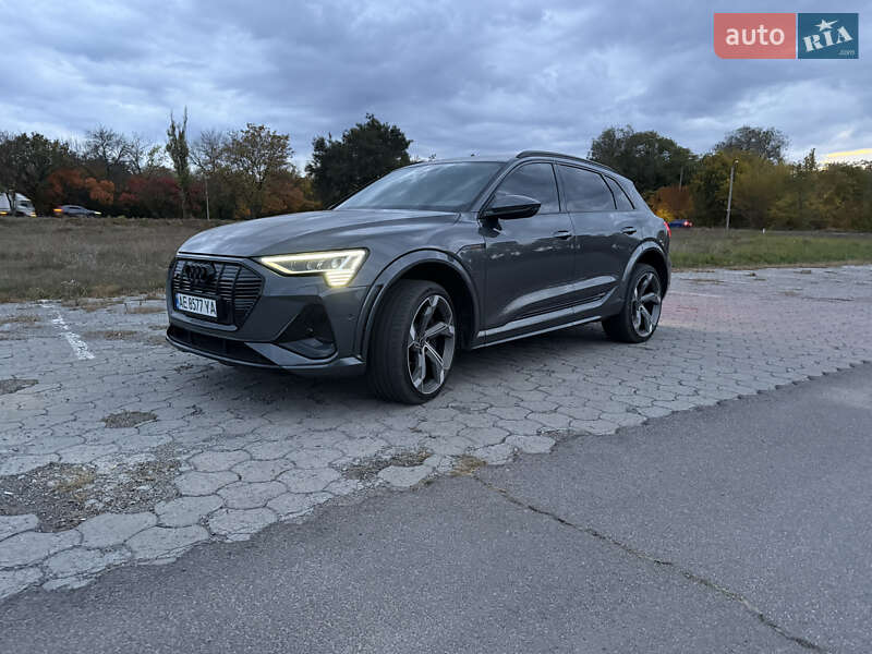Внедорожник / Кроссовер Audi e-tron S 2022 в Днепре