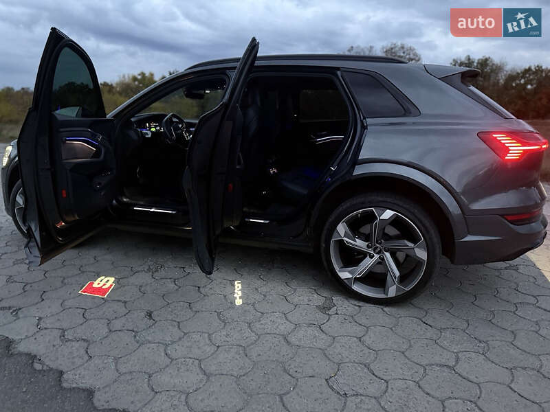 Внедорожник / Кроссовер Audi e-tron S 2022 в Днепре