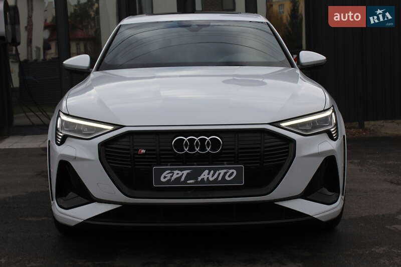 Позашляховик / Кросовер Audi e-tron S 2022 в Києві