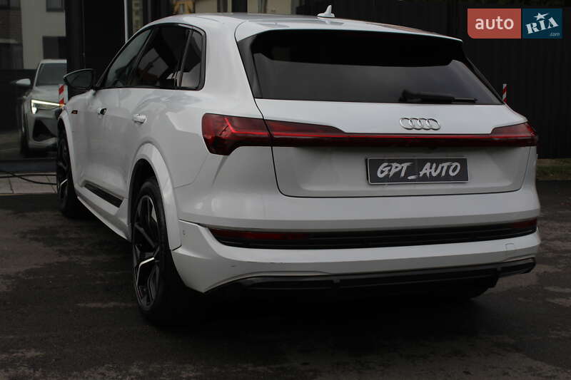 Позашляховик / Кросовер Audi e-tron S 2022 в Києві