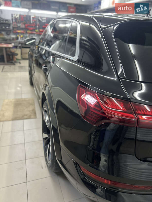 Внедорожник / Кроссовер Audi e-tron S 2022 в Одессе фото 9 Внедорожник / Кроссовер Audi e-tron S 2022 в Одессе