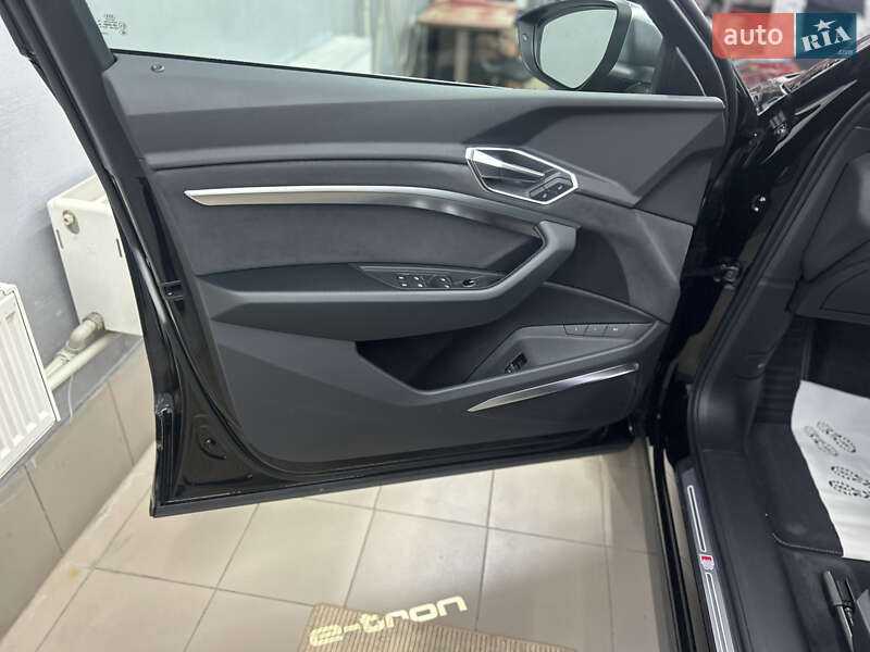 Внедорожник / Кроссовер Audi e-tron S 2022 в Одессе фото 11 Внедорожник / Кроссовер Audi e-tron S 2022 в Одессе