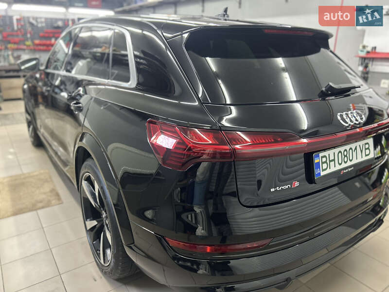 Внедорожник / Кроссовер Audi e-tron S 2022 в Одессе фото 8 Внедорожник / Кроссовер Audi e-tron S 2022 в Одессе