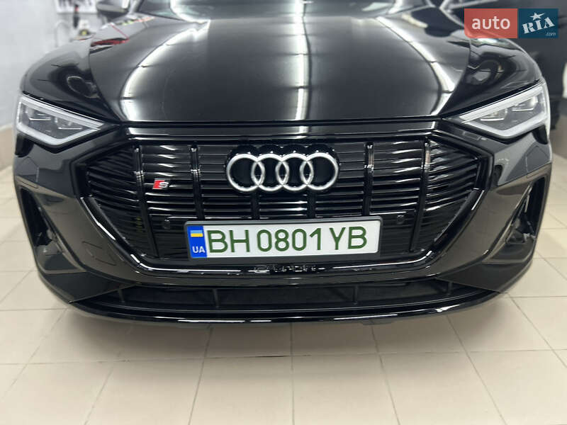 Внедорожник / Кроссовер Audi e-tron S 2022 в Одессе фото 24 Внедорожник / Кроссовер Audi e-tron S 2022 в Одессе