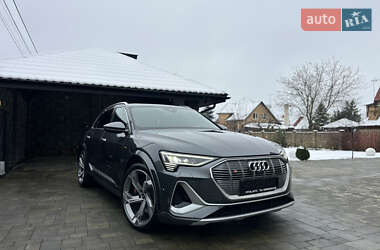 Позашляховик / Кросовер Audi e-tron S 2022 в Луцьку