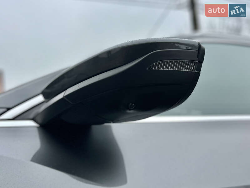 Внедорожник / Кроссовер Audi e-tron S 2022 в Луцке фото 24 Внедорожник / Кроссовер Audi e-tron S 2022 в Луцке