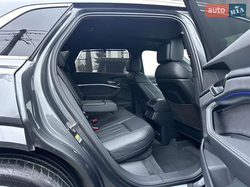 Внедорожник / Кроссовер Audi e-tron S 2022 в Луцке фото 84 Внедорожник / Кроссовер Audi e-tron S 2022 в Луцке