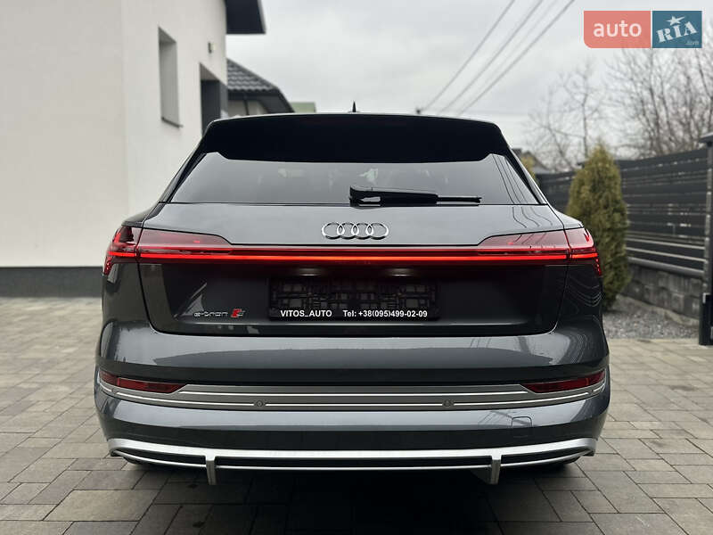 Позашляховик / Кросовер Audi e-tron S 2022 в Луцьку