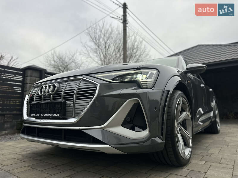 Позашляховик / Кросовер Audi e-tron S 2022 в Луцьку