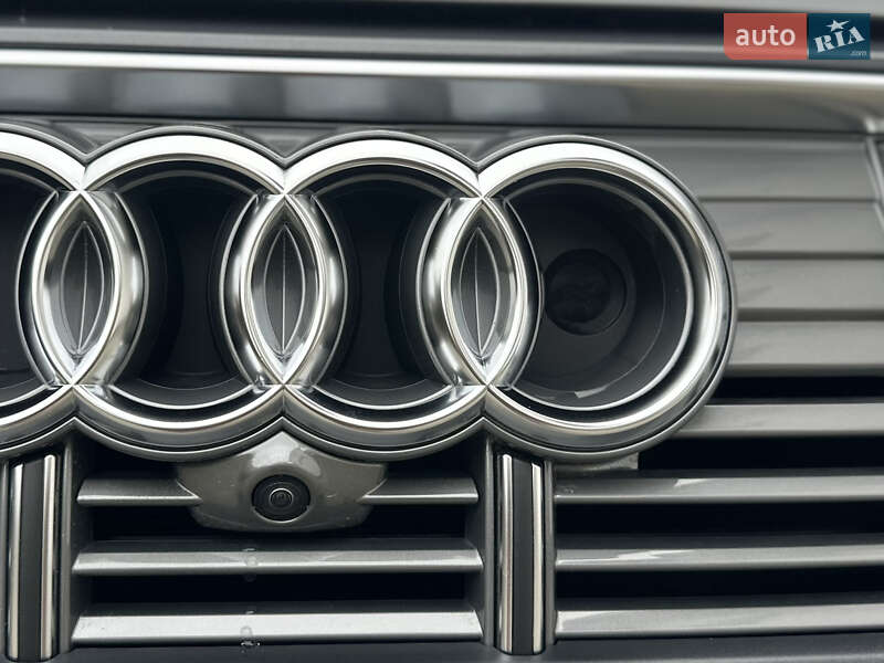 Позашляховик / Кросовер Audi e-tron S 2022 в Луцьку