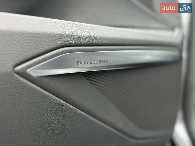Позашляховик / Кросовер Audi e-tron S 2022 в Луцьку