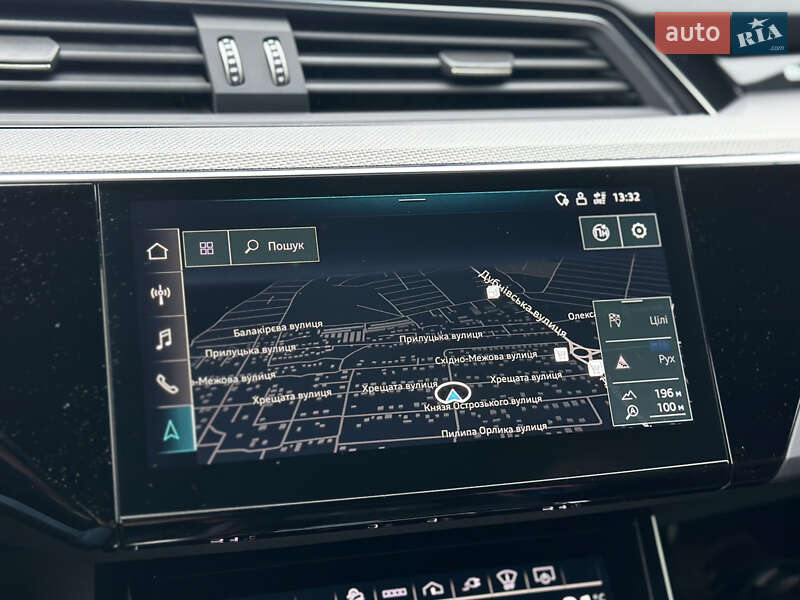 Позашляховик / Кросовер Audi e-tron S 2022 в Луцьку