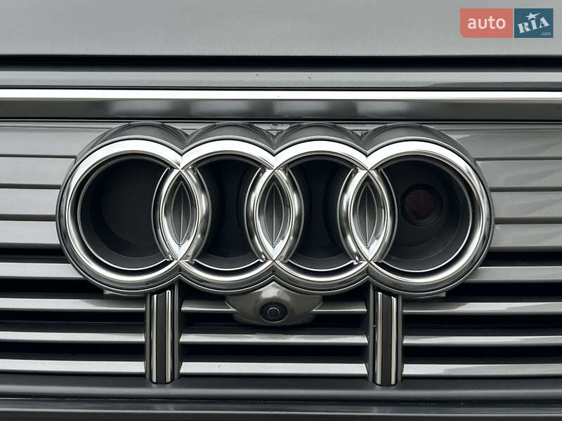 Позашляховик / Кросовер Audi e-tron S 2022 в Луцьку