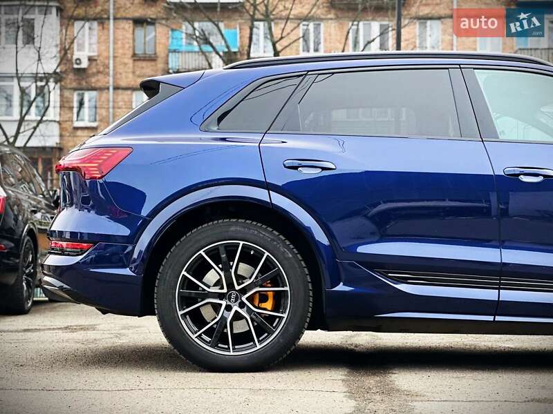 Внедорожник / Кроссовер Audi e-tron S 2021 в Киеве