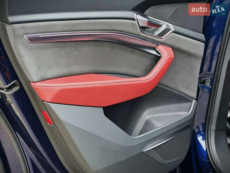 Внедорожник / Кроссовер Audi e-tron S 2021 в Киеве