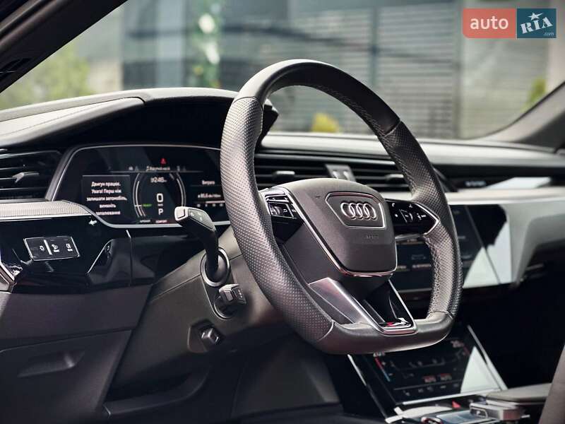 Внедорожник / Кроссовер Audi e-tron S 2021 в Киеве
