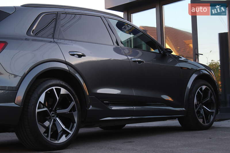 Внедорожник / Кроссовер Audi e-tron S 2022 в Киеве фото 6 Внедорожник / Кроссовер Audi e-tron S 2022 в Киеве
