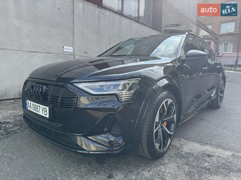 Внедорожник / Кроссовер Audi e-tron S 2021 в Киеве фото Внедорожник / Кроссовер Audi e-tron S 2021 в Киеве