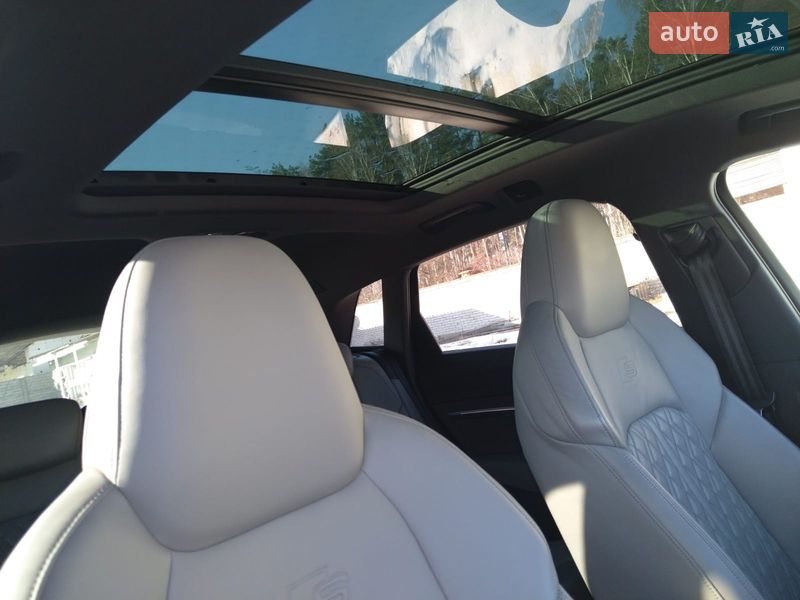 Внедорожник / Кроссовер Audi e-tron S 2022 в Киеве