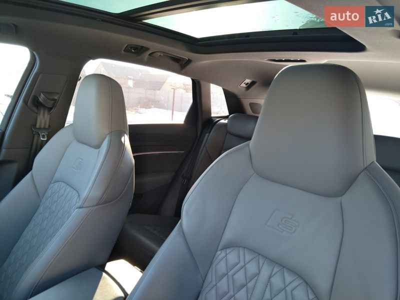 Внедорожник / Кроссовер Audi e-tron S 2022 в Киеве