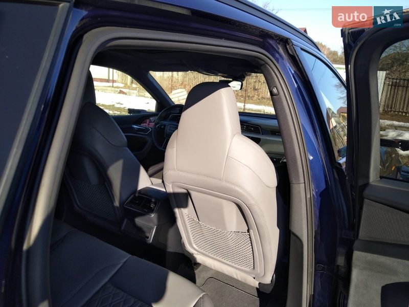 Внедорожник / Кроссовер Audi e-tron S 2022 в Киеве