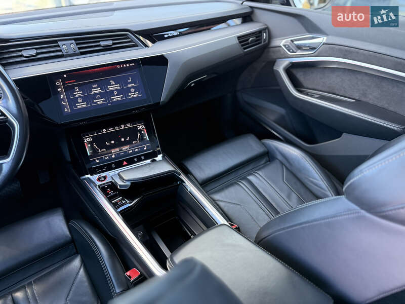 Внедорожник / Кроссовер Audi e-tron S 2020 в Хмельницком