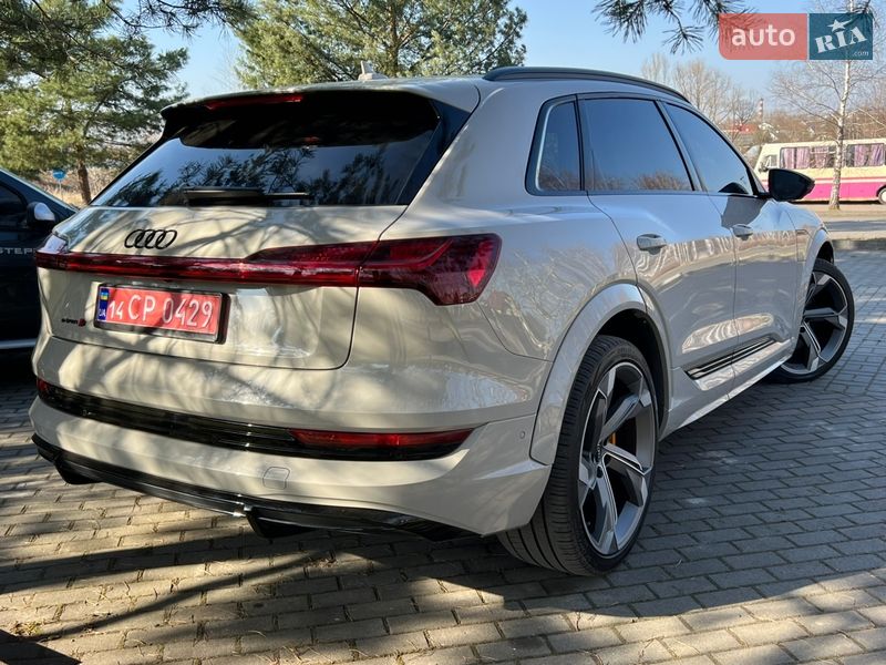 Внедорожник / Кроссовер Audi e-tron S 2022 в Ужгороде