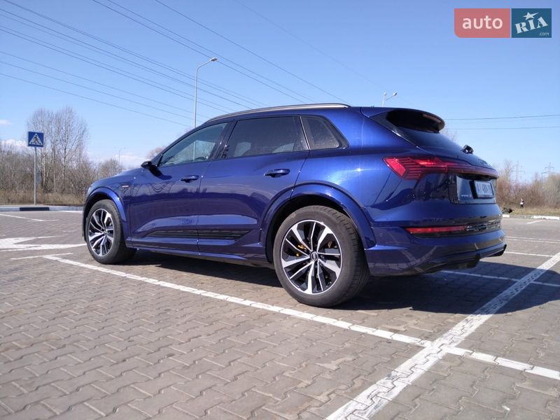 Внедорожник / Кроссовер Audi e-tron S 2022 в Киеве