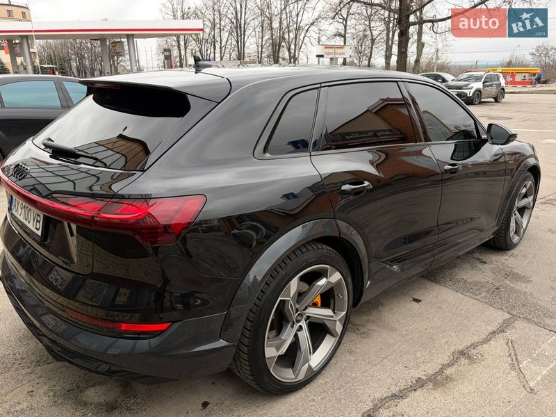 Внедорожник / Кроссовер Audi e-tron S 2021 в Харькове