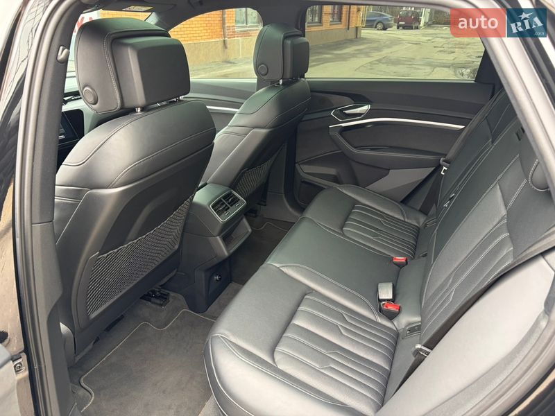 Внедорожник / Кроссовер Audi e-tron S 2021 в Харькове