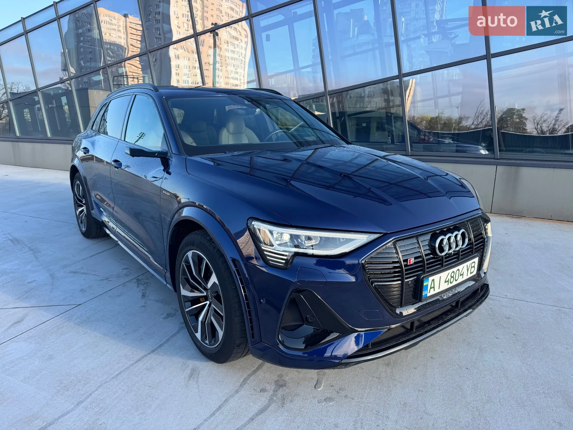 2022 Audi e-tron S - мініатюра 3