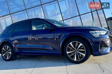 Позашляховик / Кросовер Audi e-tron S 2022 в Києві