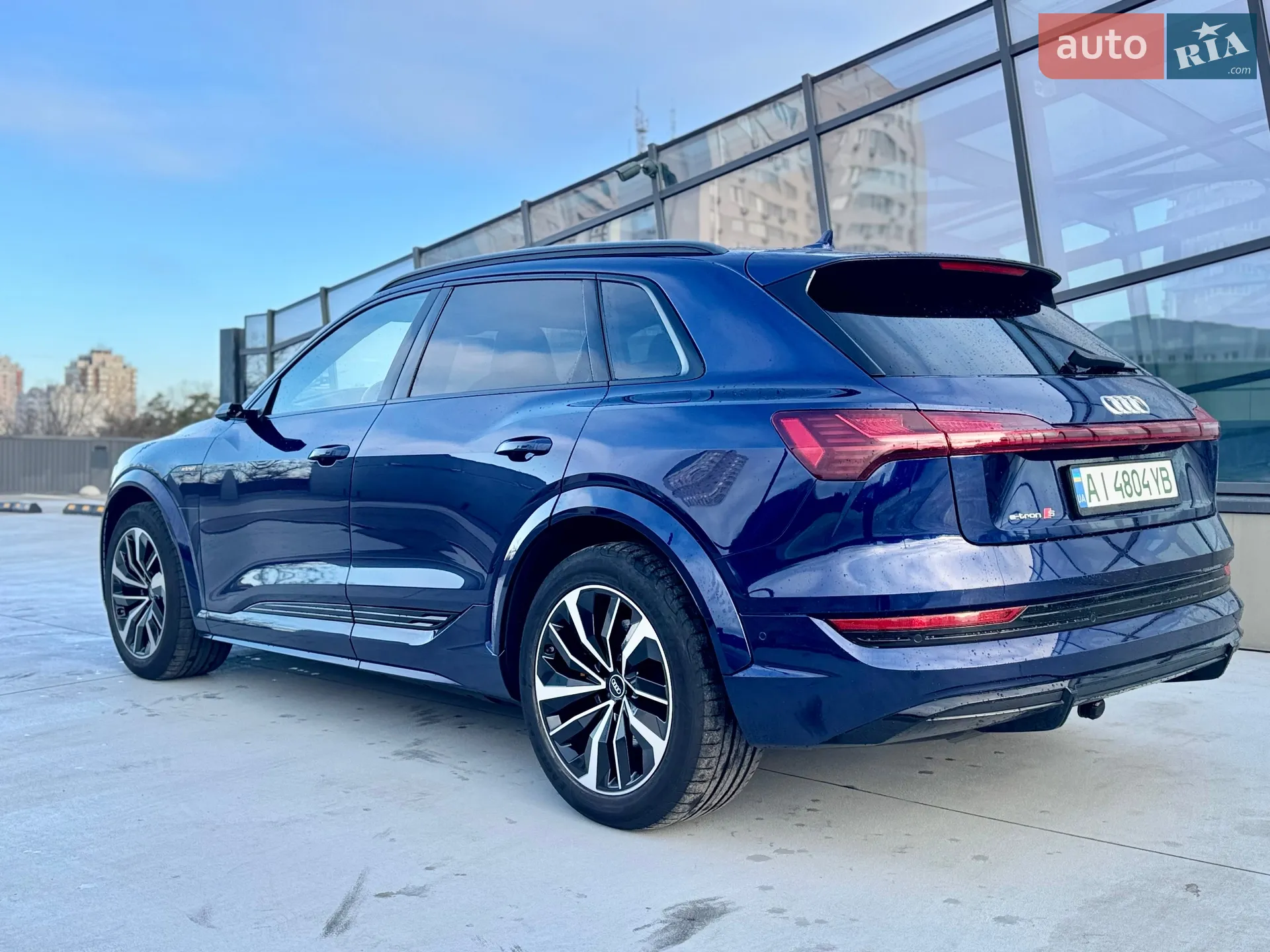 2022 Audi e-tron S - мініатюра 31