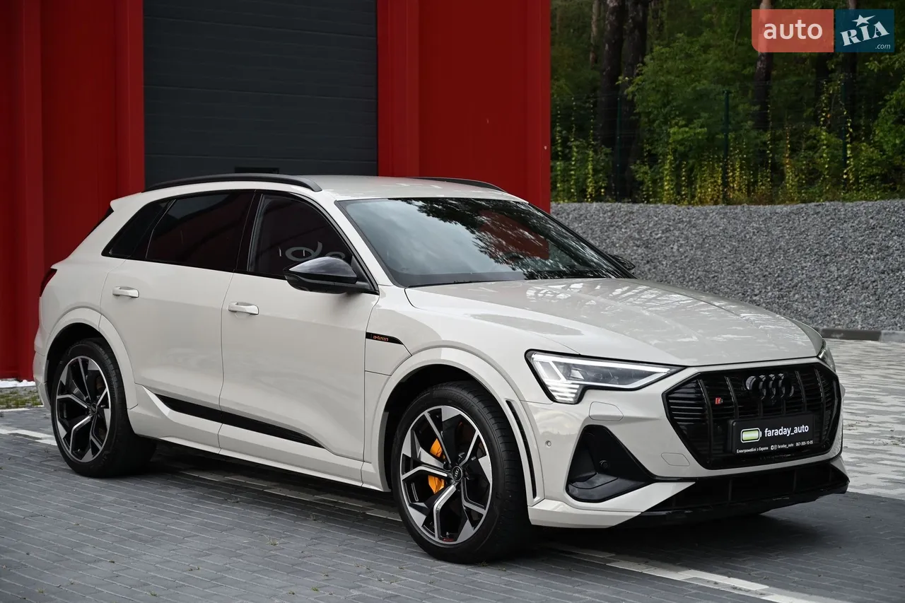 2022 Audi e-tron S - мініатюра 47