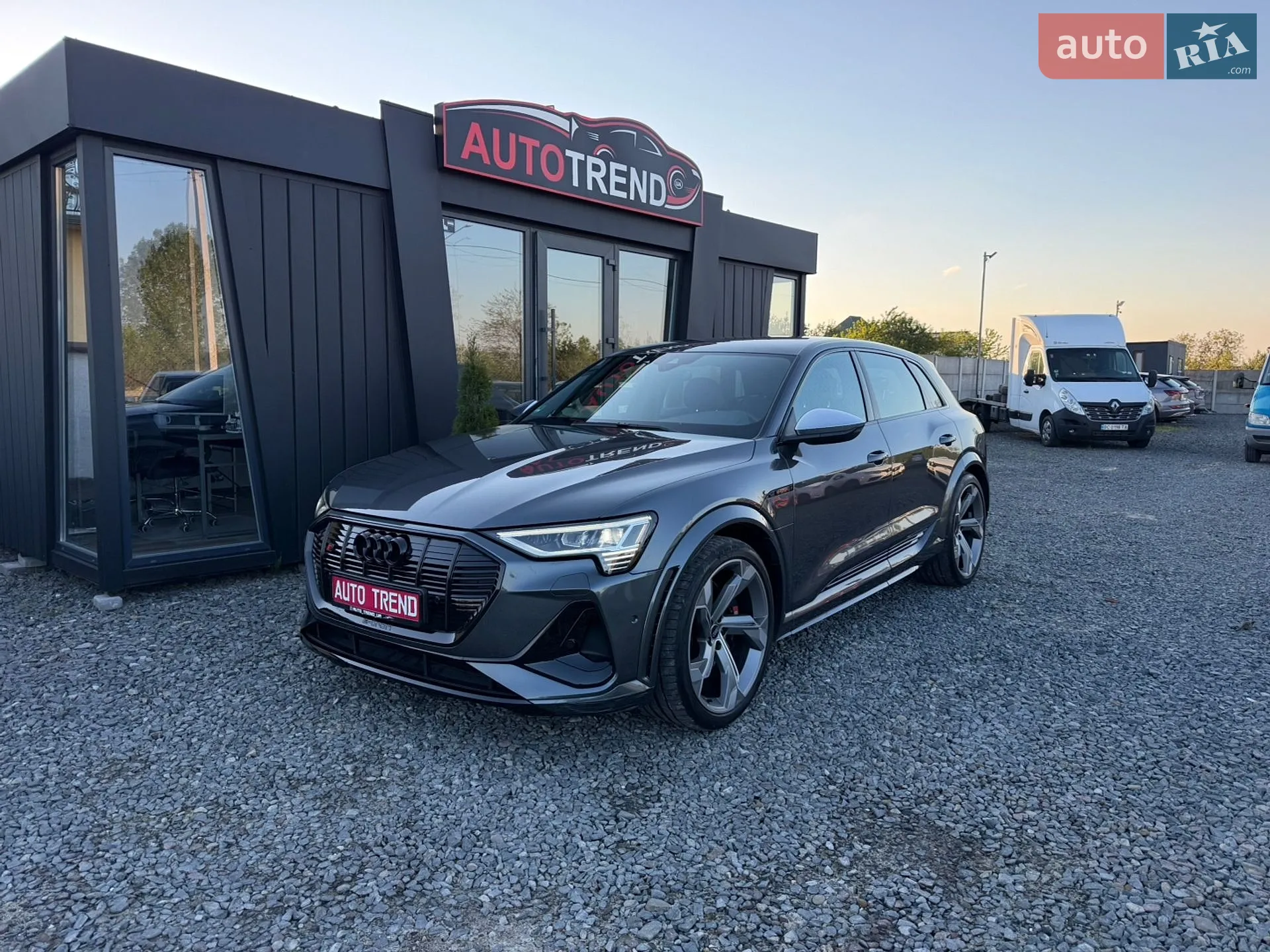 2022 Audi e-tron S - фото 1
