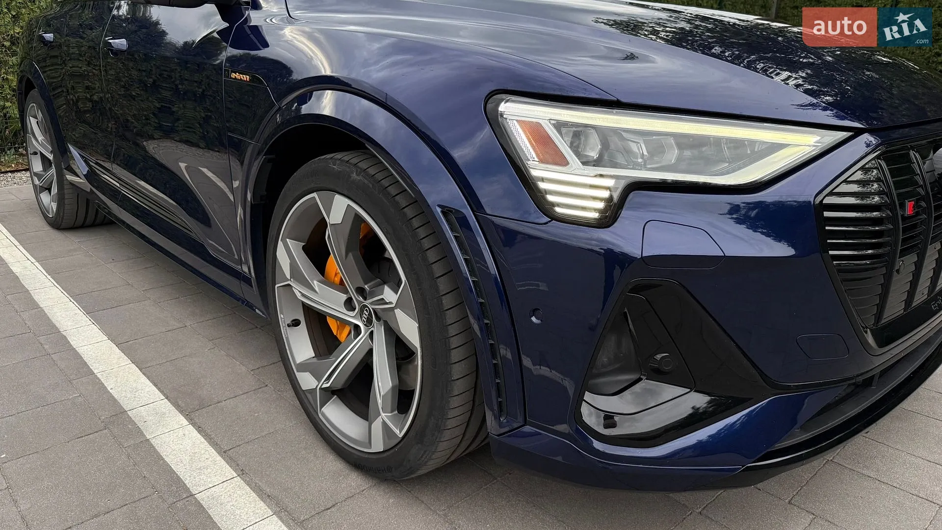 2022 Audi e-tron S - мініатюра 25