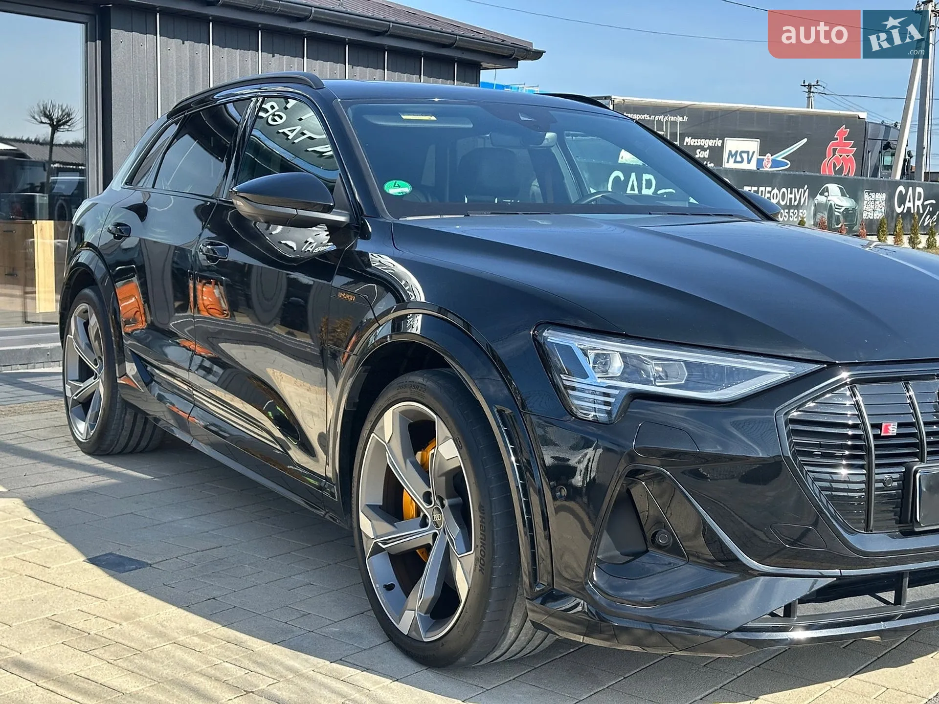 2022 Audi e-tron S - мініатюра 3
