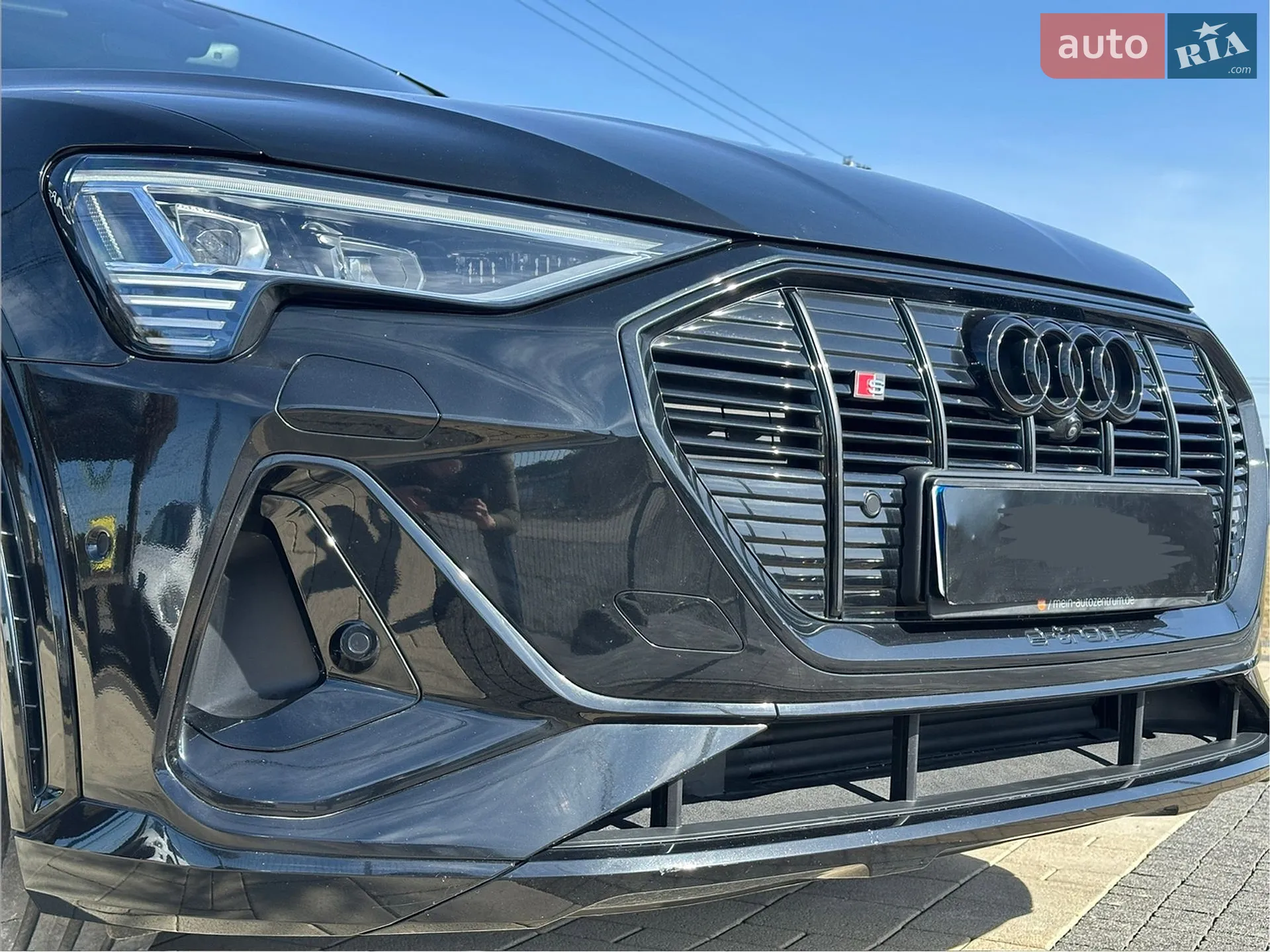 2022 Audi e-tron S - мініатюра 6