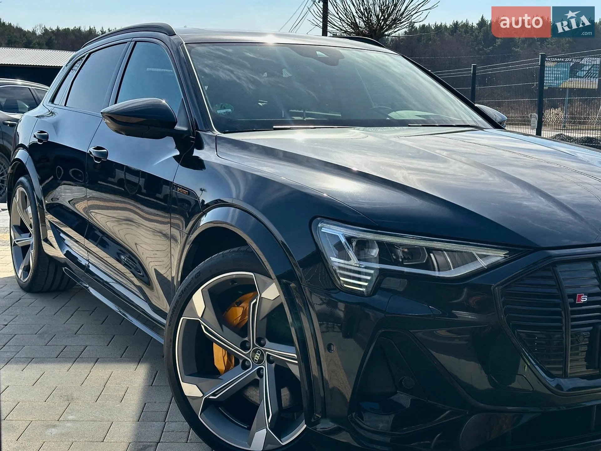 2022 Audi e-tron S - мініатюра 10