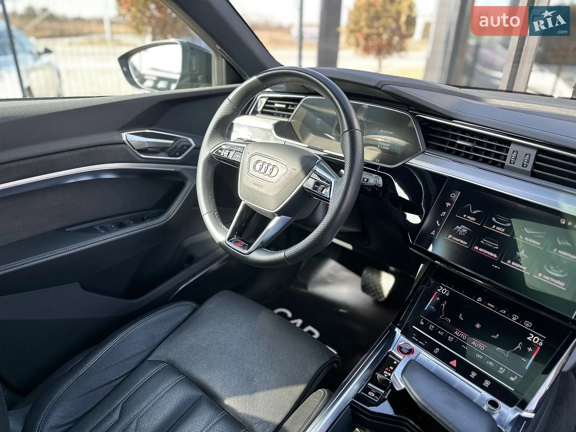 2022 Audi e-tron S - мініатюра 28