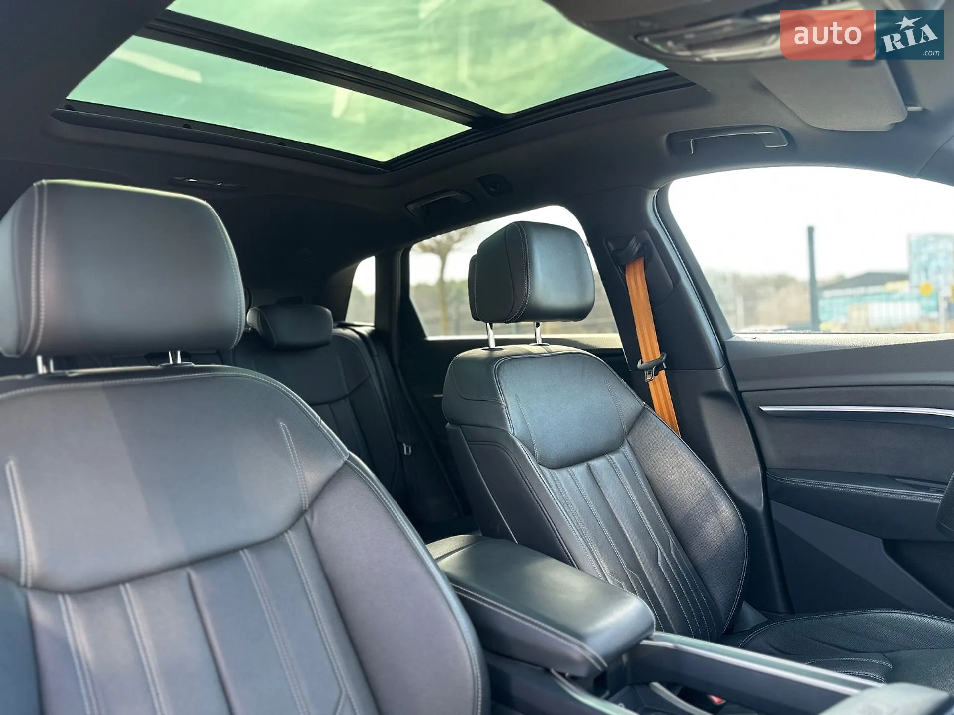 2022 Audi e-tron S - мініатюра 29