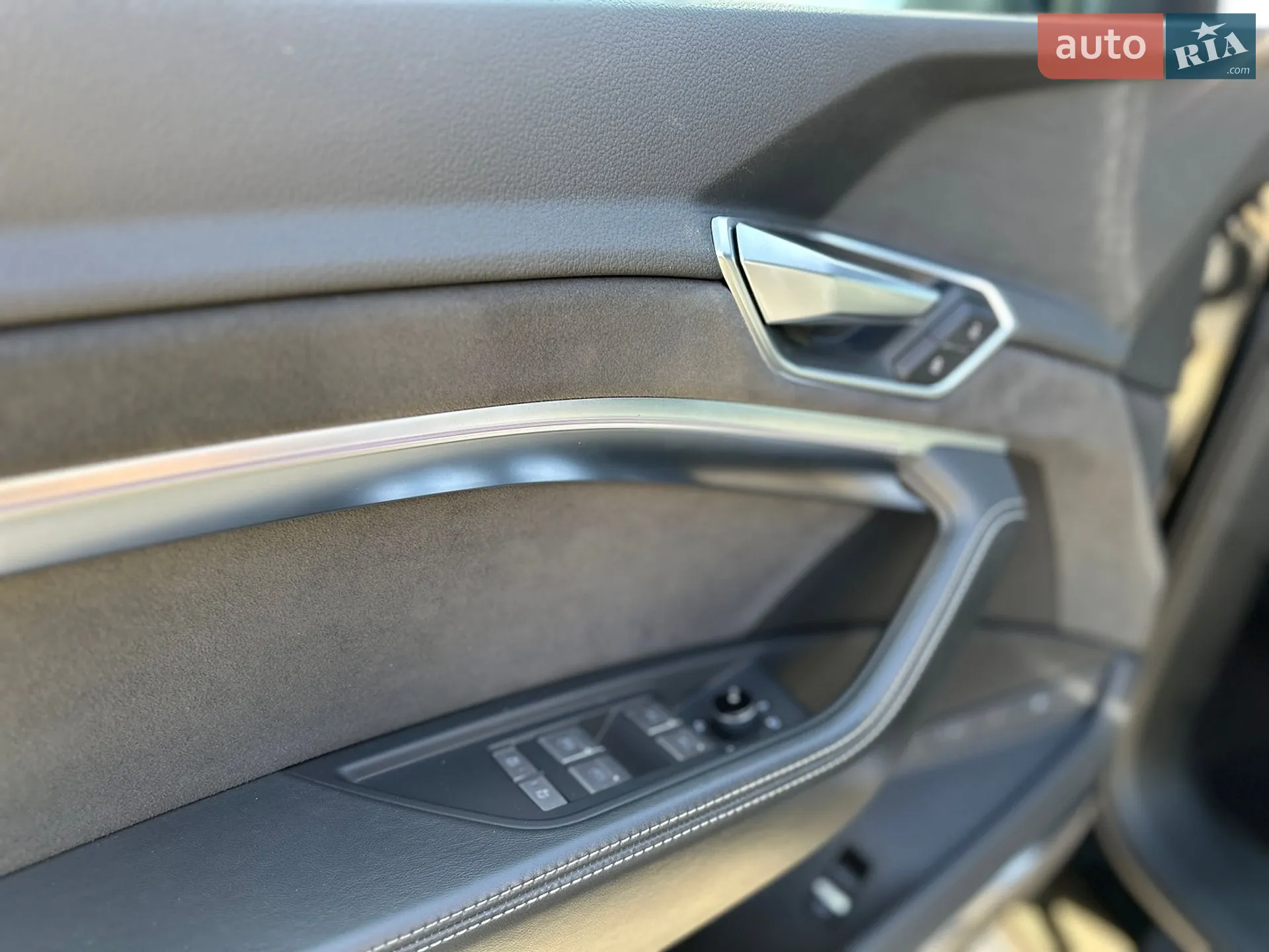 2022 Audi e-tron S - мініатюра 40
