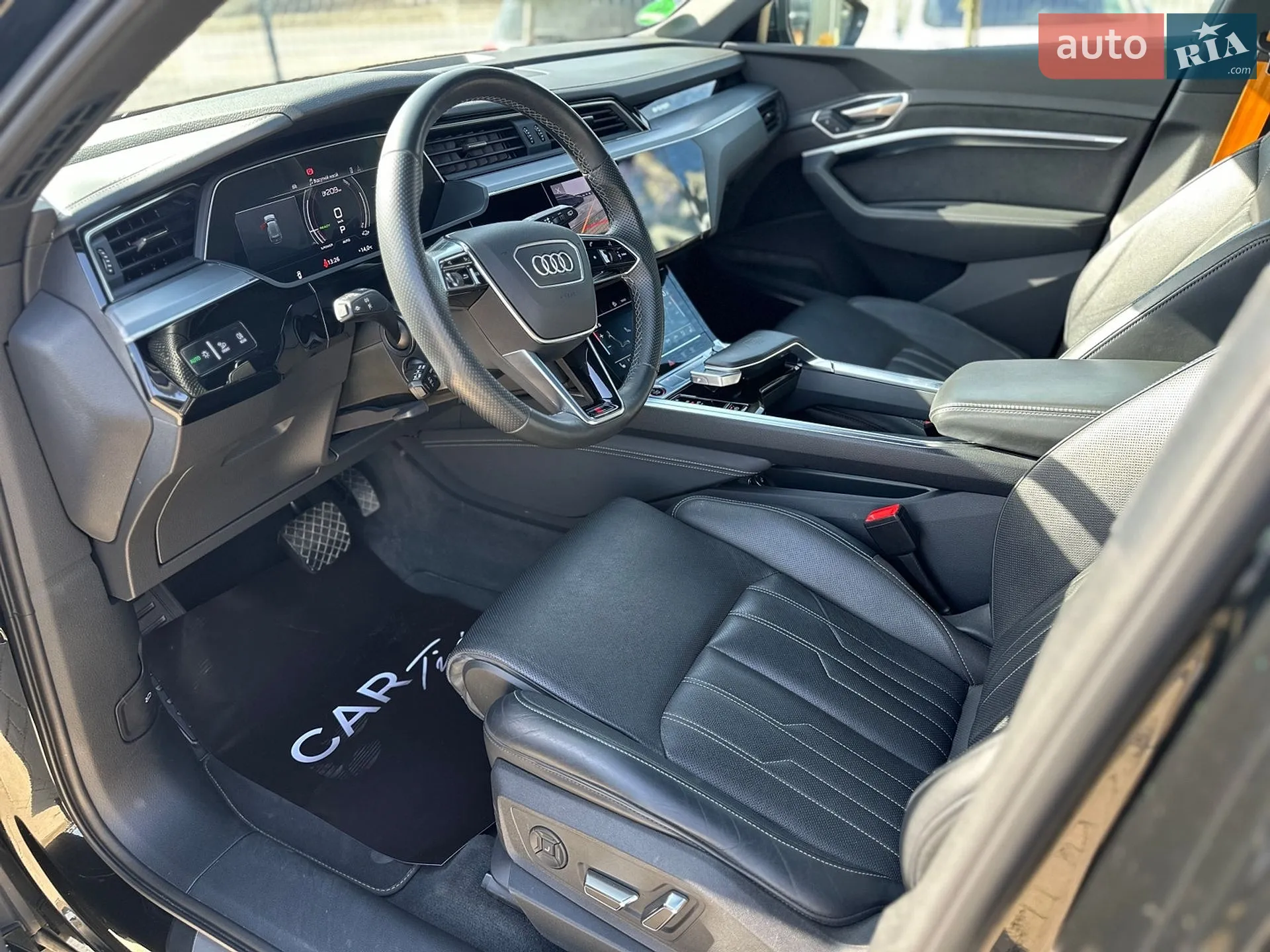 2022 Audi e-tron S - мініатюра 41