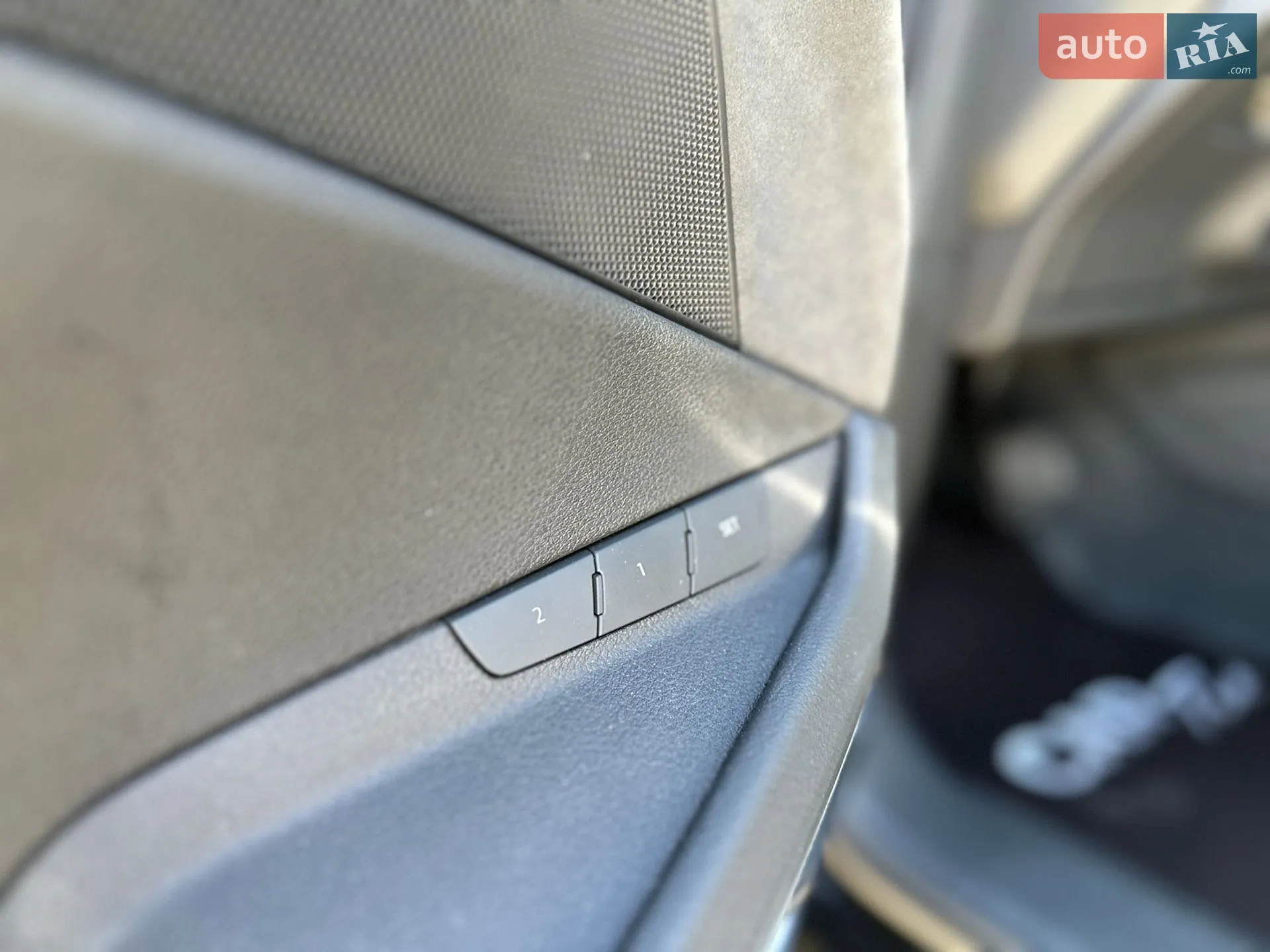 2022 Audi e-tron S - мініатюра 42