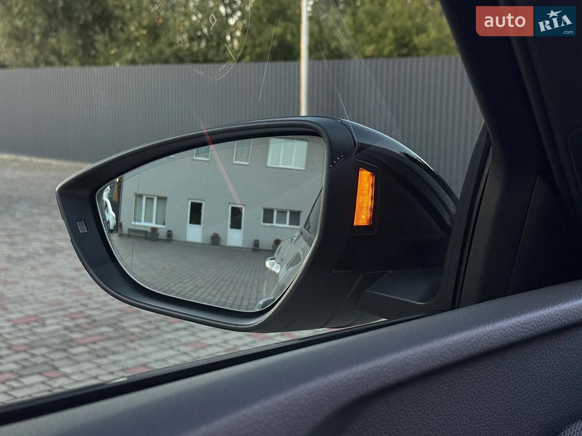 2022 Audi e-tron S - мініатюра 40