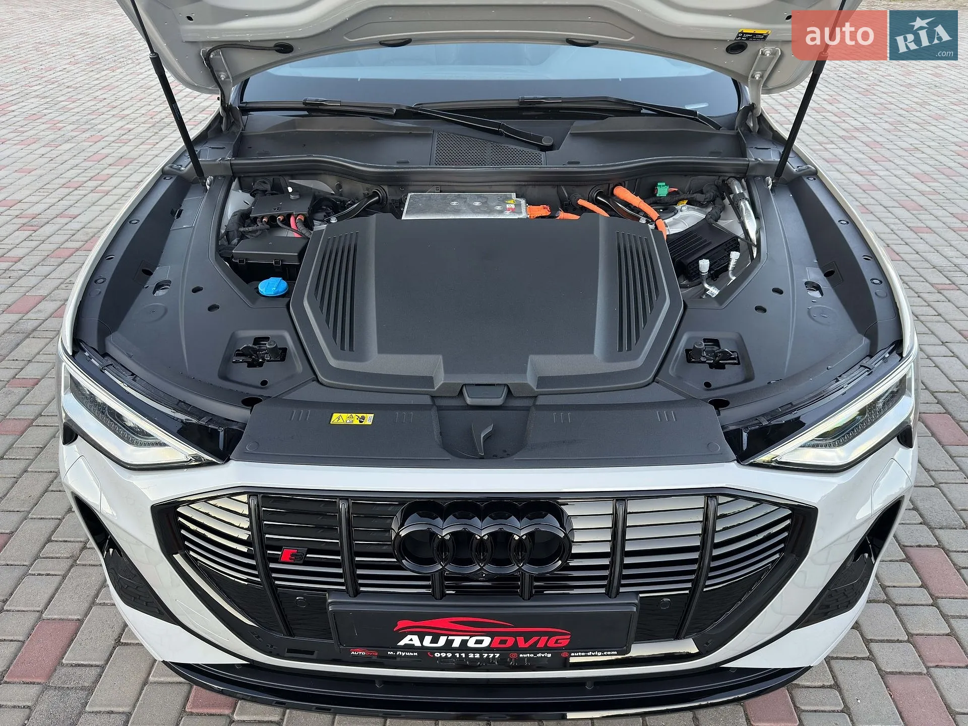 2022 Audi e-tron S - мініатюра 126