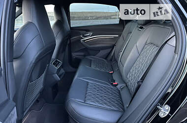 Позашляховик / Кросовер Audi e-tron Sportback 2021 в Рівному