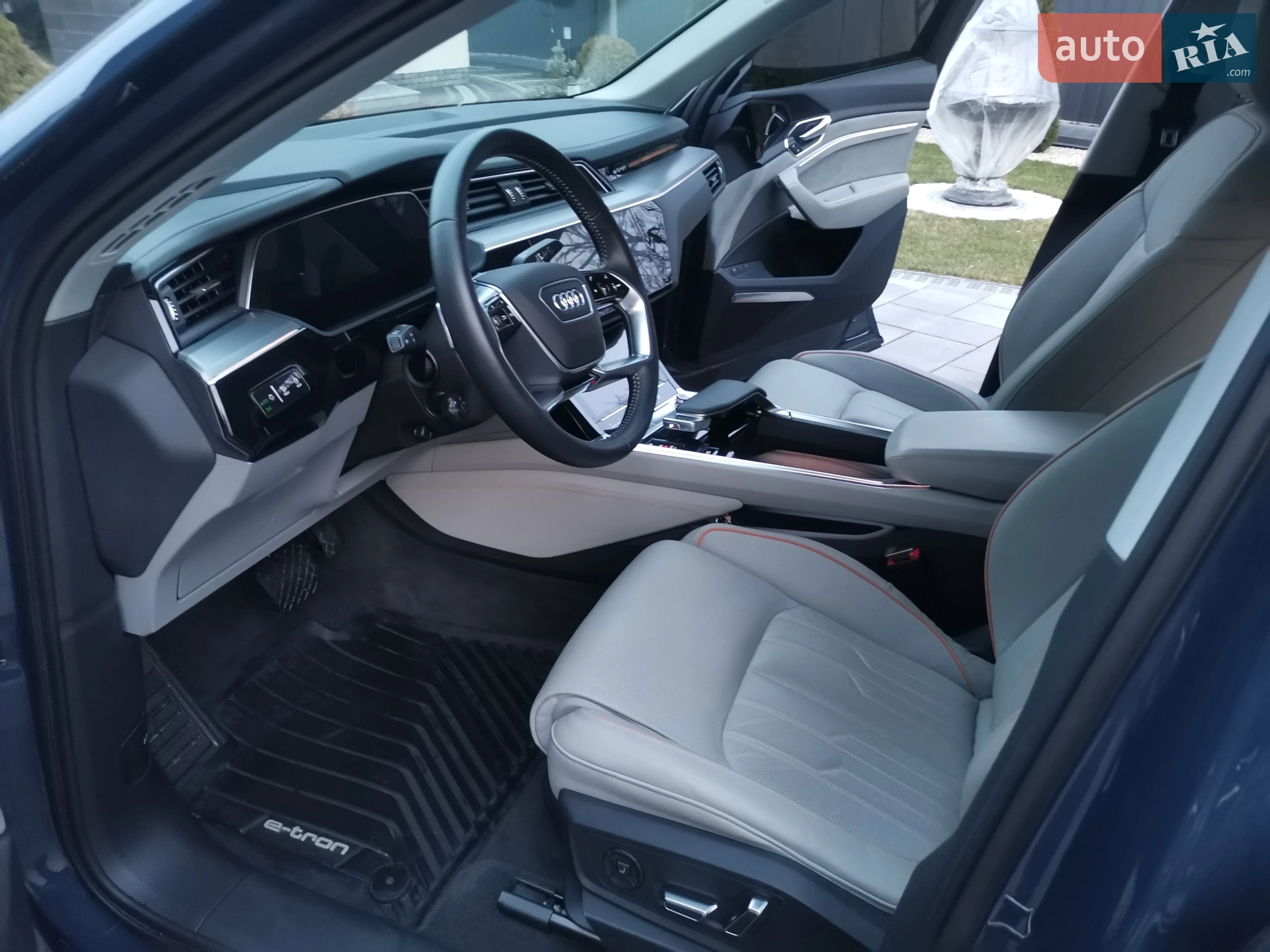 2020 Audi e-tron Sportback - мініатюра 29