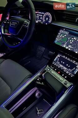 Внедорожник / Кроссовер Audi e-tron Sportback 2020 в 