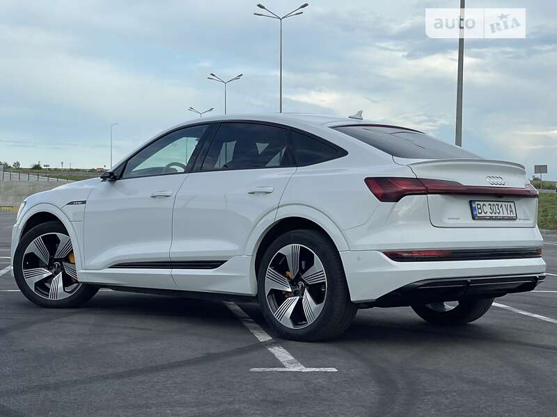 Позашляховик / Кросовер Audi e-tron Sportback 2020 в Львові